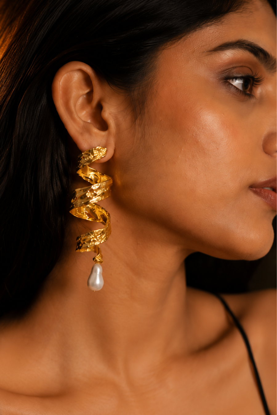 Twisted Luxe Pearl Earrings